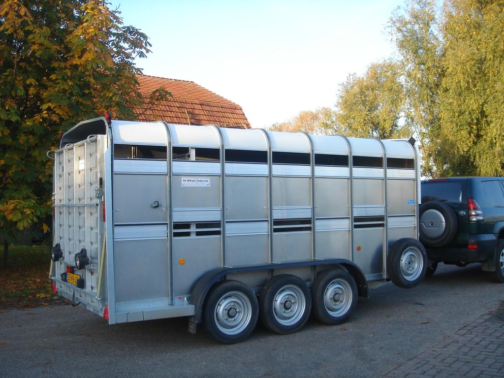 Ifor-Williams TA510 Veetrailer tridemas  dubbeldeks 427x178x183cm 3500kg