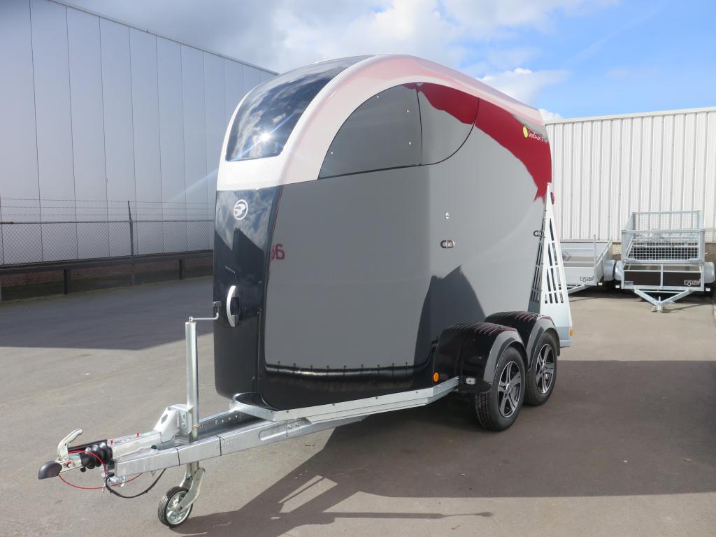 Careliner S 1,5-paards trailer 336x135x239cm