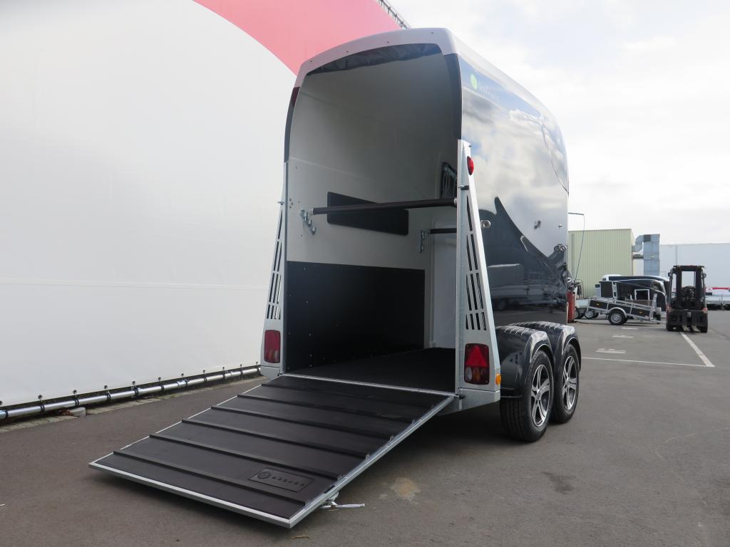 Careliner S 1,5-paards trailer 336x135x239cm