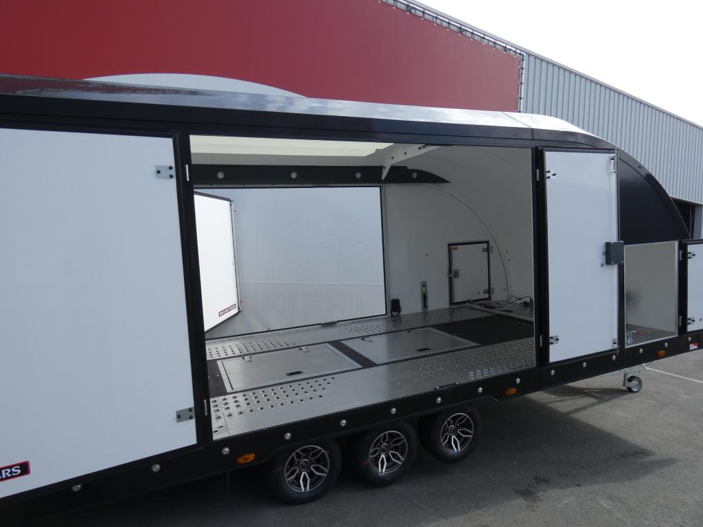 Brian James Autotransporter tridemas 600x233x188cm 3500kg